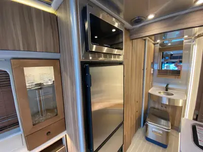 2023 Airstream Atlas photo 26