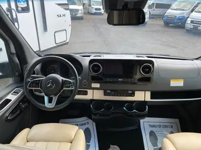 2023 Airstream Atlas photo 48