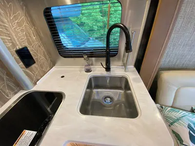 2023 Airstream Atlas photo 23