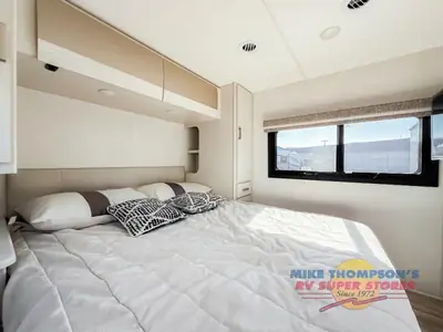 2026 Thor Motor Coach Vegas photo 23