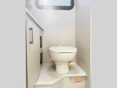 2026 Thor Motor Coach Vegas photo 28