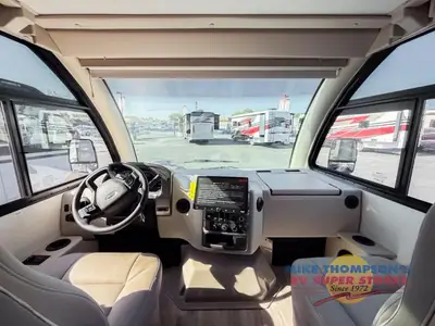 2026 Thor Motor Coach Vegas photo 7