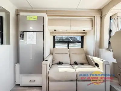 2026 Thor Motor Coach Vegas photo 17
