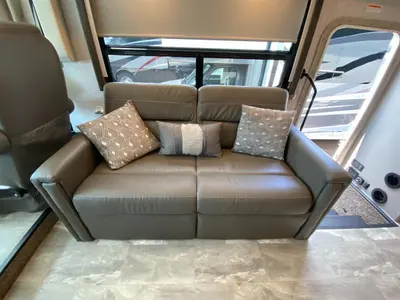 2023 Thor Motor Coach Windsport photo 29