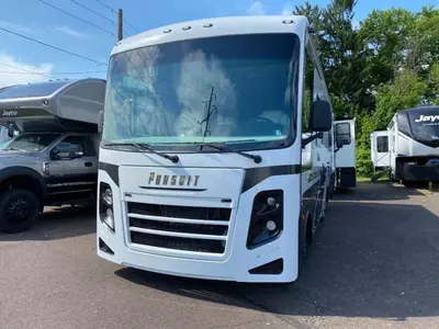 Used 2024 Coachmen Pursuit 27XPS