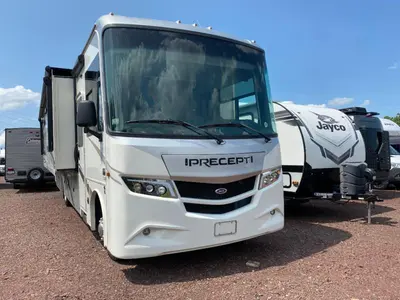 2024 Jayco Precept photo 3