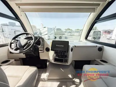 2026 Thor Motor Coach Vegas photo 7