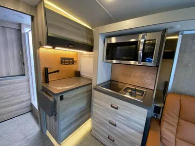 2025 Winnebago Navion photo 17