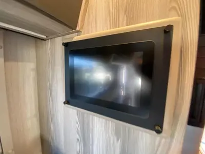 2025 Winnebago Navion photo 39