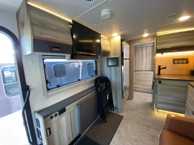 2025 Winnebago Navion photo 15
