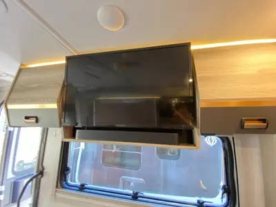2025 Winnebago Navion photo 37