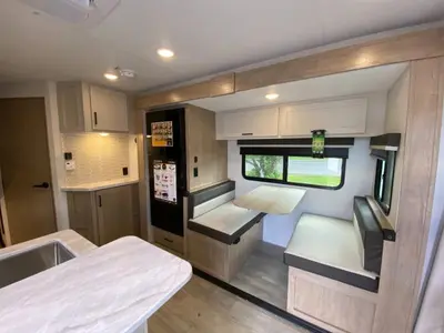 2026 Ember RV E-Series photo 20