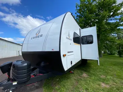 2026 Ember RV E-Series photo 4