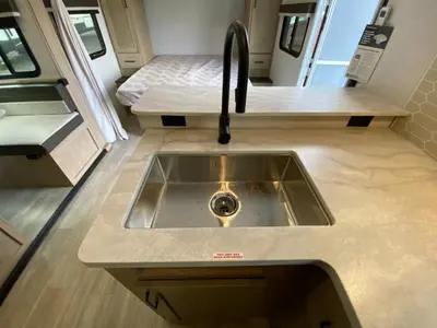2026 Ember RV E-Series photo 25