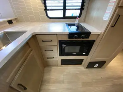 2026 Ember RV E-Series photo 26