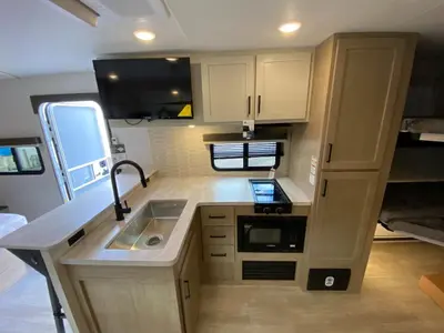 2026 Ember RV E-Series photo 22