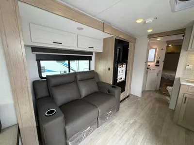 2026 Ember RV E-Series photo 14