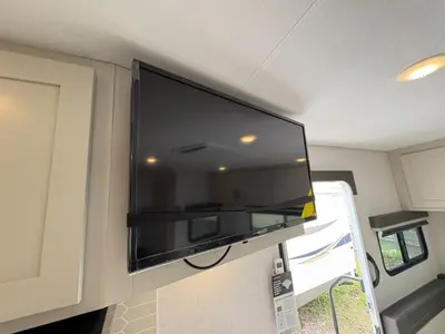 2026 Ember RV E-Series photo 19