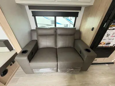 2026 Ember RV E-Series photo 46