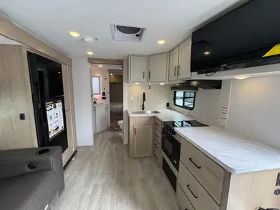 2026 Ember RV E-Series photo 15
