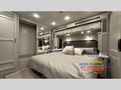 2026 Tiffin Motorhomes Allegro RED photo 16
