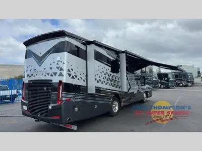 2026 Tiffin Motorhomes Allegro RED photo 4