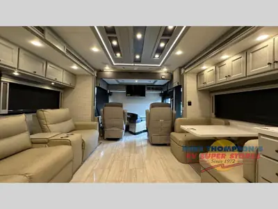 2026 Tiffin Motorhomes Allegro RED photo 12