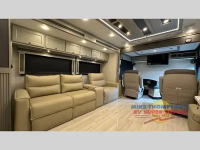 2026 Tiffin Motorhomes Allegro RED photo 11