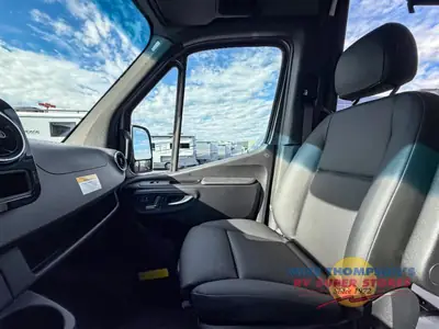 2026 Tiffin Motorhomes GH1 photo 11