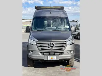 2026 Tiffin Motorhomes GH1 photo 2