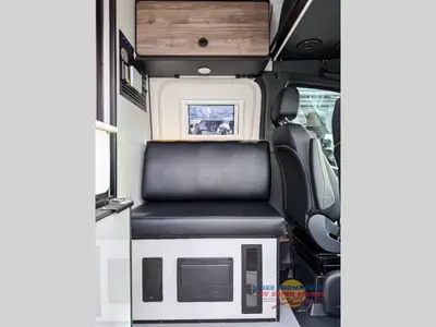 2026 Tiffin Motorhomes GH1 photo 13