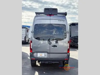 2026 Tiffin Motorhomes GH1 photo 5