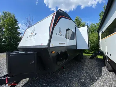 2027 Ember RV Overland Series photo 4