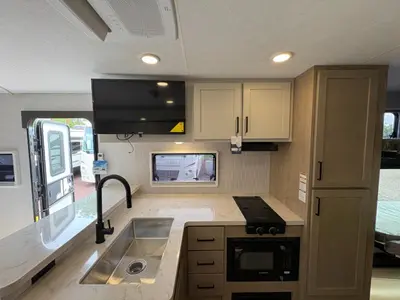 2027 Ember RV Touring Edition photo 22