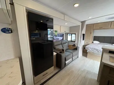 2027 Ember RV Touring Edition photo 39