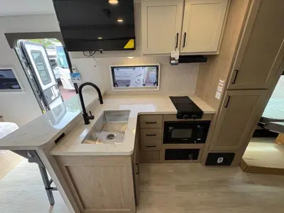 2027 Ember RV Touring Edition photo 23