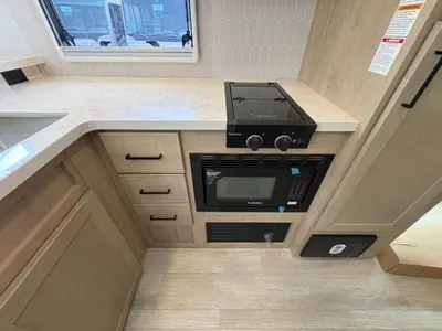 2027 Ember RV Touring Edition photo 28