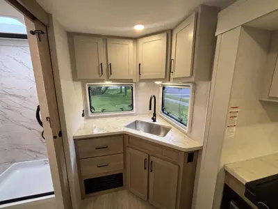 2027 Ember RV Touring Edition photo 33