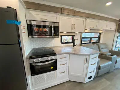 2027 Jayco Alante photo 33