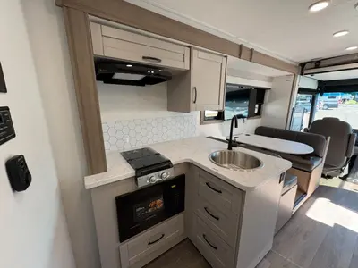 2027 Jayco Alante SE photo 25