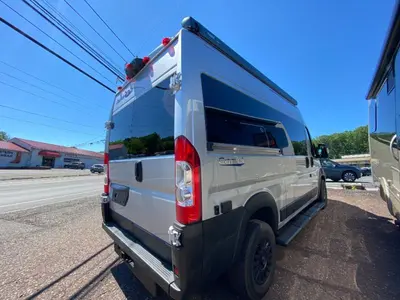 2027 Jayco Comet photo 9