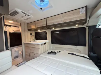 2027 Jayco Comet photo 13