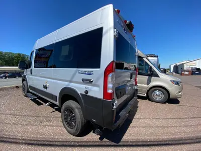 2027 Jayco Comet photo 7
