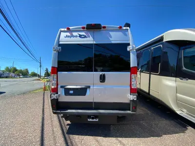 2027 Jayco Comet photo 8
