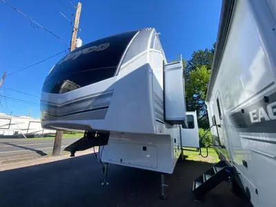 2027 Jayco Eagle photo 4