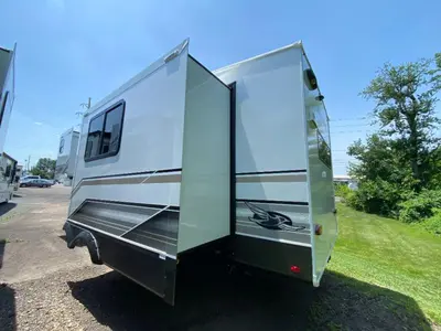 2027 Jayco Eagle SLE photo 6