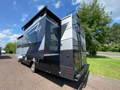 2027 Jayco Greyhawk photo 7