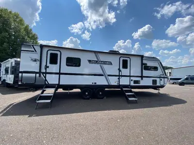 2027 Jayco Jay Feather photo 11