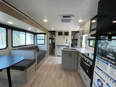 2027 Jayco Jay Feather SL photo 39
