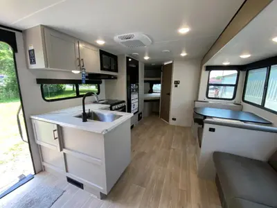 2027 Jayco Jay Feather SL photo 21